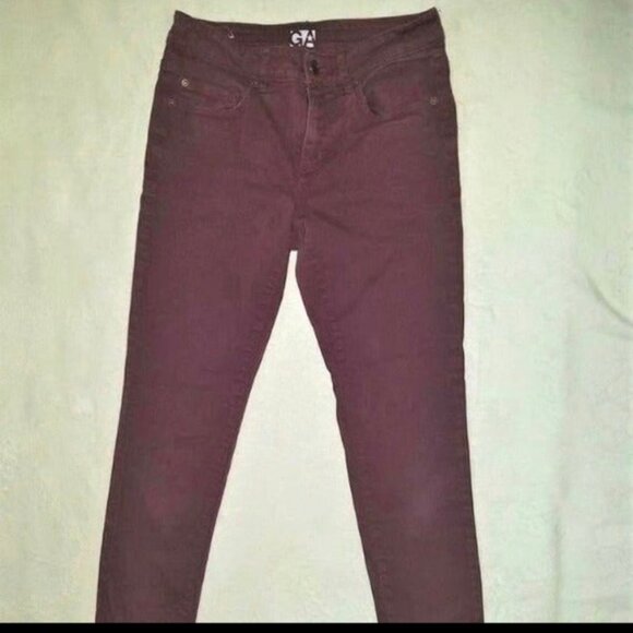 Juniors high waisted skinny pants Size 3 Maroon Stretch From The Garage - Picture 1 of 2